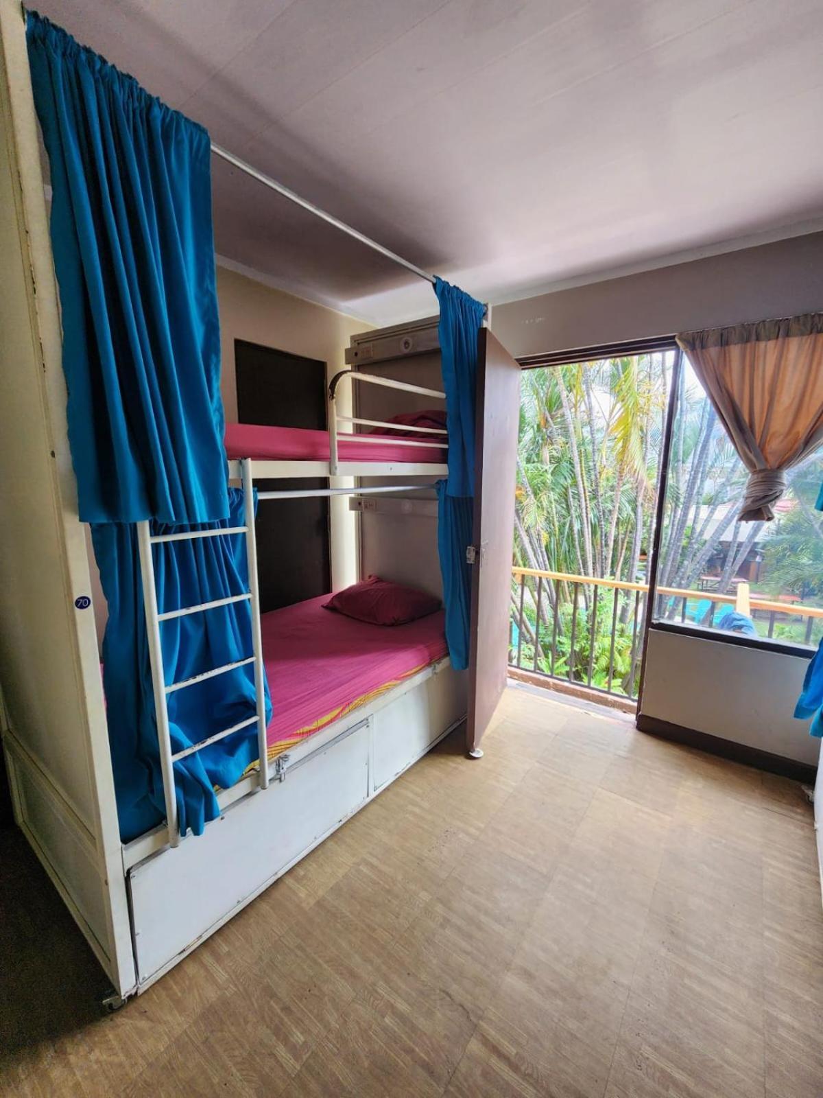 Хостел Costa Rica Backpackers Сан-Хосе Номер фото